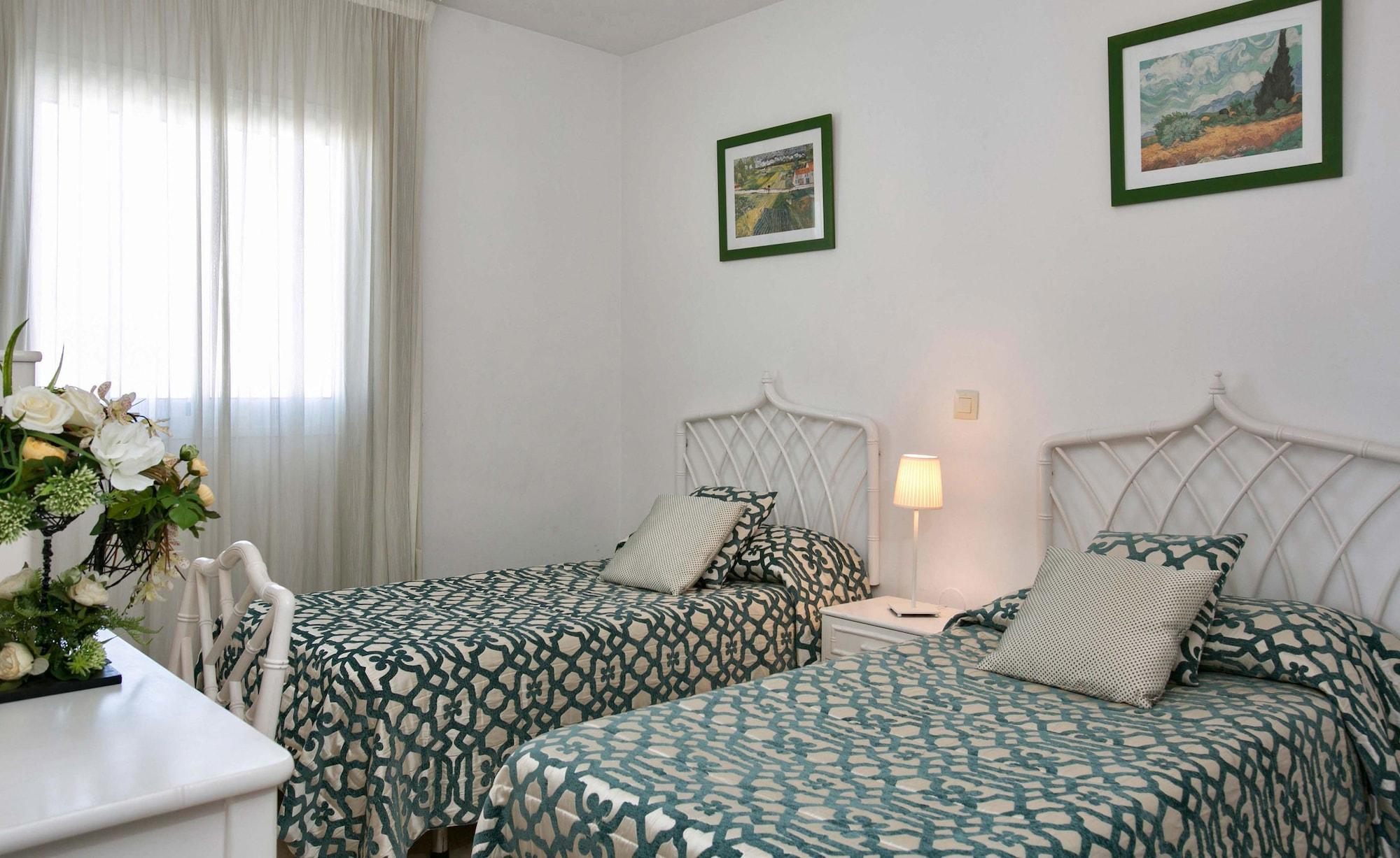 Ona Club Bena Vista Apartment Естепона Екстериор снимка